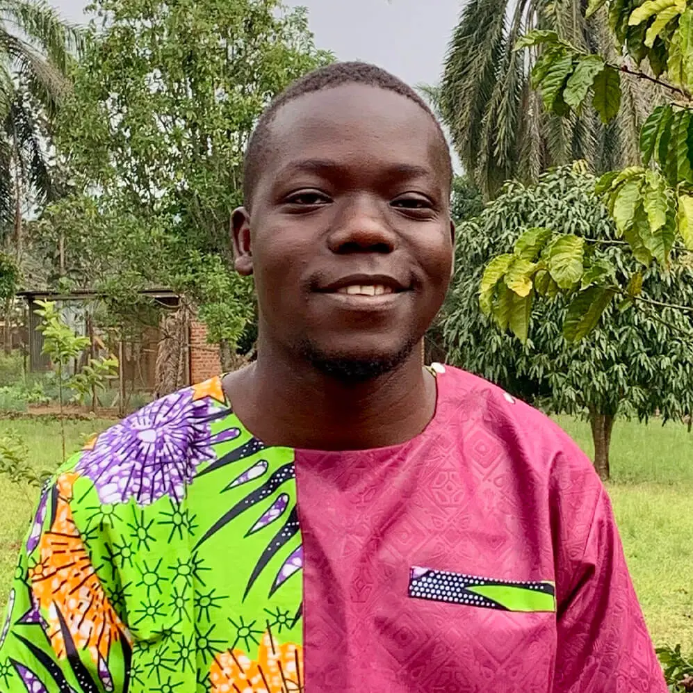 Apiama Joel Angodra Frequenta la Victoria University (Bachelor of Information Technology) a Kampala (Uganda), in un percorso di studi sostenuto dall’Associazione.